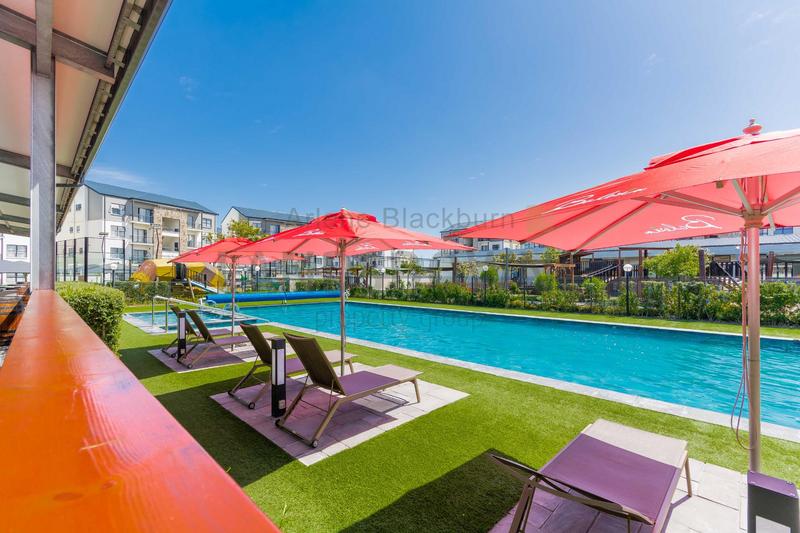 1 Bedroom Property for Sale in Sandown Western Cape